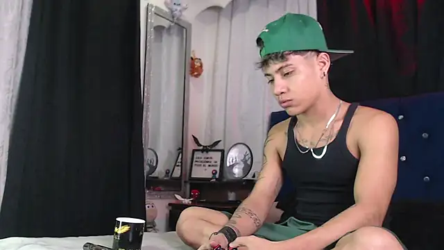Sexys Boys Hot1 online show from July 11, 2026, 1:06 am
