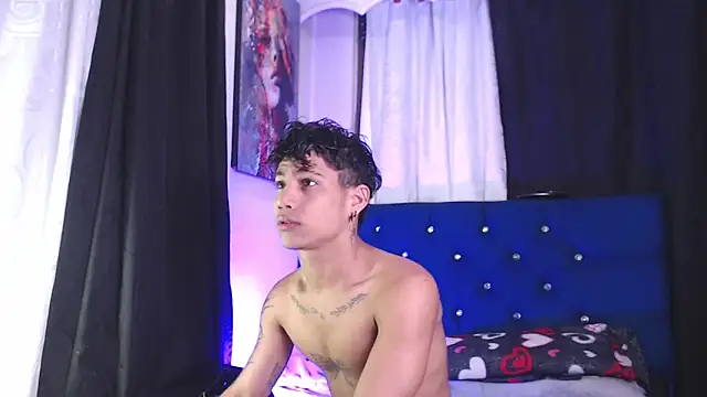 Snapshot of Sexys_Boys_Hot1 chatting on March 7, 2026, 2:07 am Sexys Boys Hot1 online show from March 7, 2026, 2:07 am