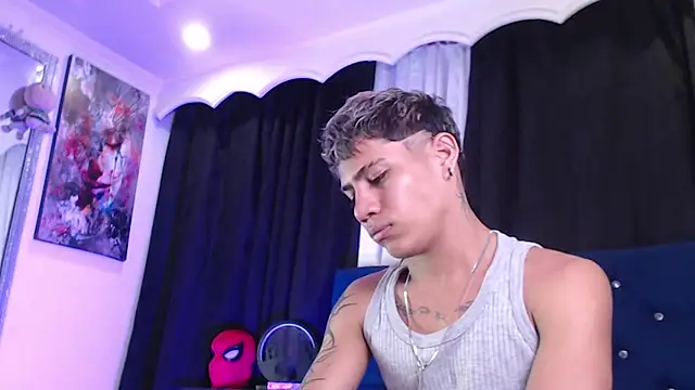 Sexys Boys Hot1 online show from June 5, 2026, 6:52 am