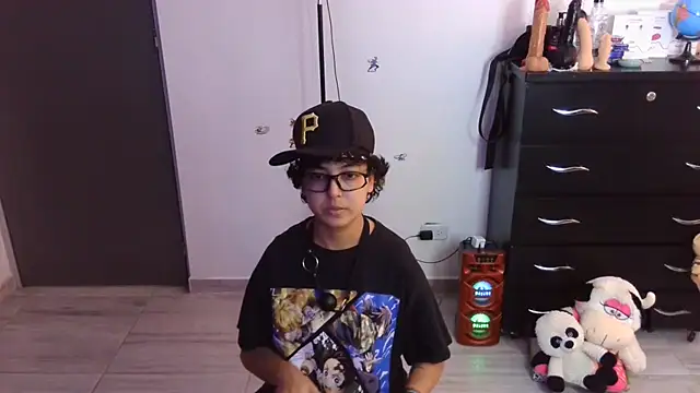 Snapshot of thomascooper7 chatting on August 5, 2026, 7:52 pm thomascooper7 online show from August 5, 2026, 7:52 pm