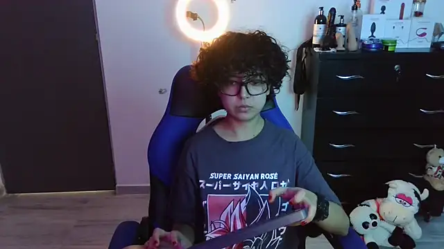 thomascooper7 online show from October 4, 2025, 6:31 pm