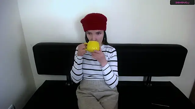 LaimaV  online show from February 8, 2026, 10:46 am