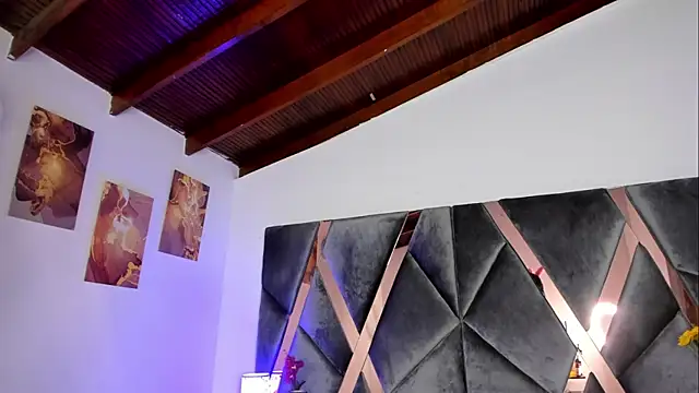 Snapshot of Milan_ebony chatting on July 27, 2026, 12:34 pm Milan ebony online show from July 27, 2026, 12:34 pm