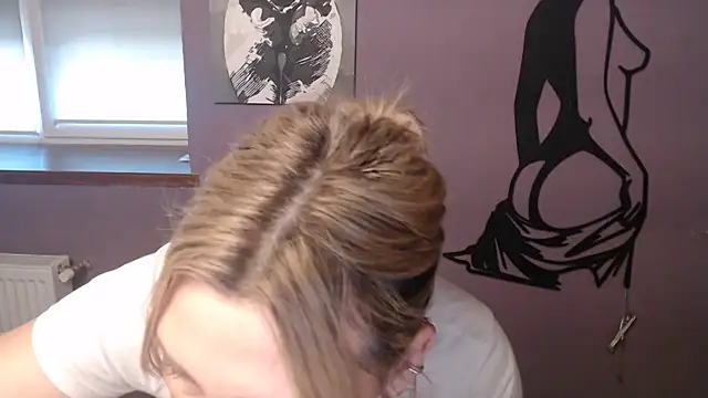  sexy lady online show from March 10, 2026, 12:20 pm