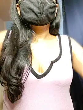 Nisha027 online show from April 29, 2026, 11:22 pm