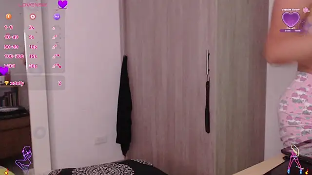 scarlett diamond11 online show from October 6, 2025, 1:07 am