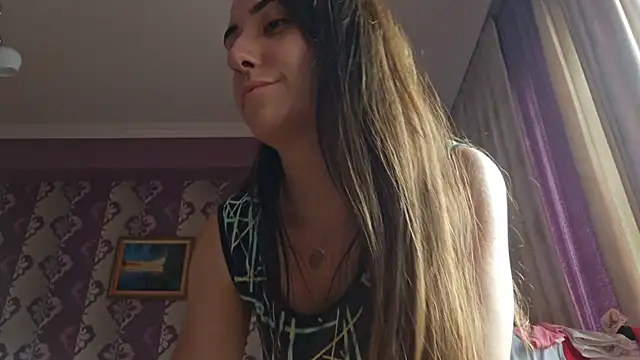 AlejandraDelaney online show from September 12, 2025, 12:38 pm