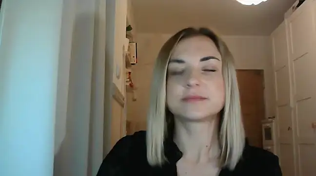 ashley xlove online show from January 6, 2025, 6:10 pm