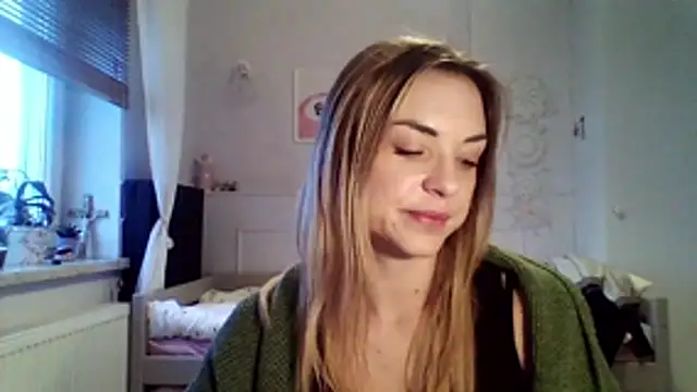 ashley xlove online show from February 2, 2026, 7:07 am