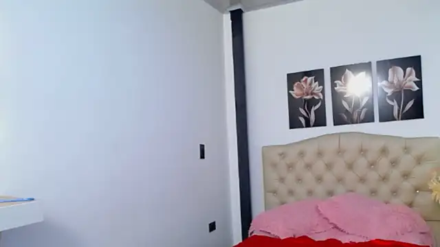 lily f00x online show from March 20, 2026, 1:56 pm