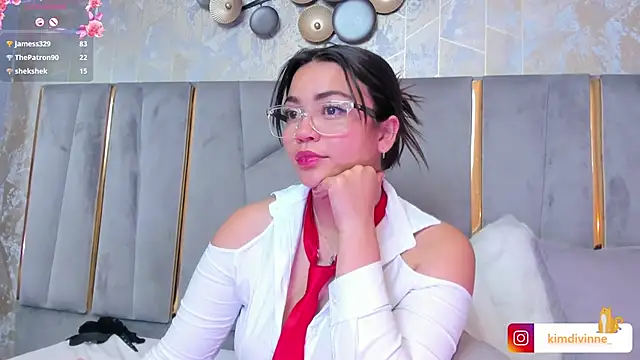 KimDevinne online show from March 21, 2025, 8:50 am