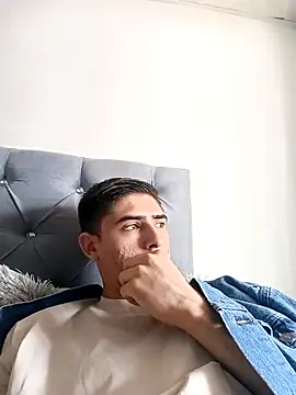 PhilipRich online show from October 10, 2025, 4:41 pm