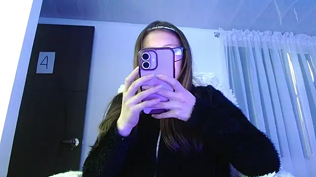 Aurora blossom   online show from September 20, 2025, 8:36 pm