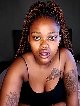 Snapshot of ThickPearlx23 chatting on March 16, 2026, 6:39 am ThickPearlx23 online show from March 16, 2026, 6:39 am