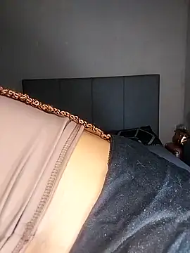 Snapshot of ThickPearlx23 chatting on March 1, 2026, 8:25 am ThickPearlx23 online show from March 1, 2026, 8:25 am