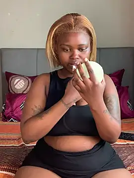 ThickPearlx23 online show from July 28, 2026, 10:45 am