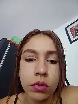 Snapshot of Luci_And_Sofi chatting on May 28, 2026, 3:40 pm Luci And Sofi online show from May 28, 2026, 3:40 pm