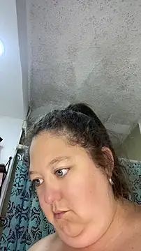 Snapshot of Chloee_ep chatting on June 13, 2026, 3:04 am Chloee ep online show from June 13, 2026, 3:04 am