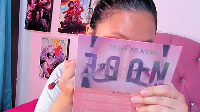 Mila nixon02 online show from September 25, 2025, 4:35 pm