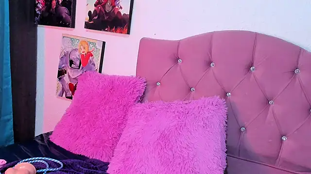 Mila nixon02 online show from October 19, 2025, 5:26 pm