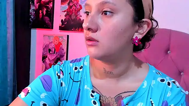 Mila nixon02 online show from November 14, 2025, 3:48 pm