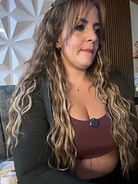 Ambarsexbutler online show from November 20, 2025, 9:25 pm