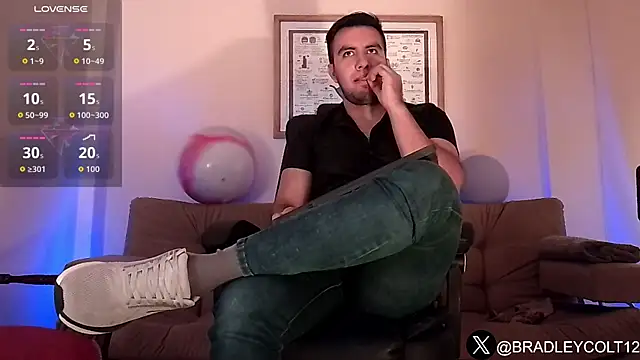 Snapshot of bradley_colt chatting on March 25, 2026, 1:54 pm bradley colt online show from March 25, 2026, 1:54 pm