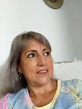 almaluna7 online show from October 14, 2025, 11:36 pm