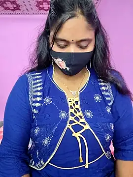 Hot Maleka online show from October 6, 2025, 5:02 pm