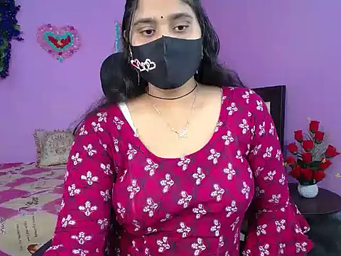 Hot Maleka online show from March 3, 2026, 4:47 pm