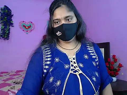 Hot Maleka online show from March 19, 2026, 1:38 am