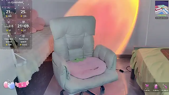 Ailisha66 online show from September 27, 2025, 8:20 am