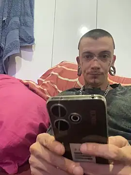 Seebohm1111 online show from December 28, 2024, 12:57 am