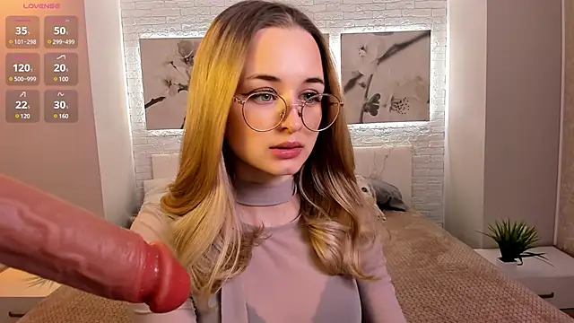 Tiffanyhunt online show from March 21, 2025, 2:18 pm