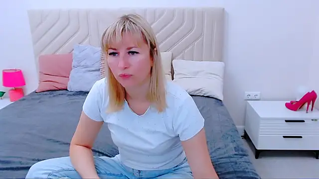 Incredible Ariela online show from July 19, 2026, 9:50 am