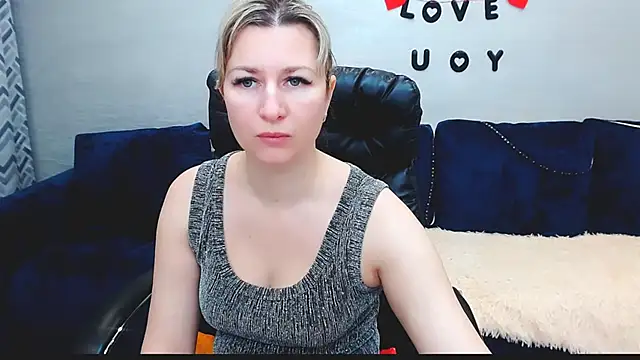 Incredible Ariela online show from December 4, 2025, 8:02 am