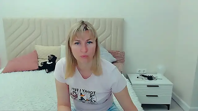 Incredible Ariela online show from July 1, 2026, 8:36 am