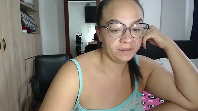 miia-big1boobs  online show from March 6, 2025, 12:19 pm