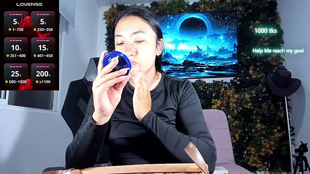 emily palmeer online show from July 8, 2026, 10:27 am