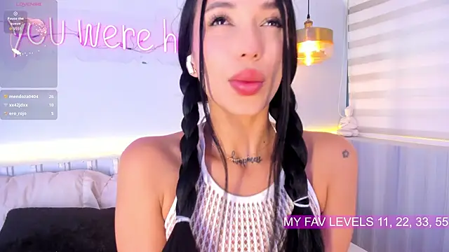 stephanymonroe online show from September 8, 2025, 4:28 pm