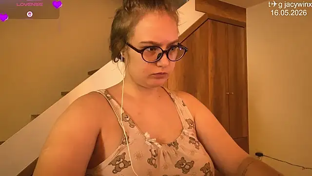 Snapshot of JacyWinslat chatting on May 16, 2026, 8:24 am JacyWinslat online show from May 16, 2026, 8:24 am