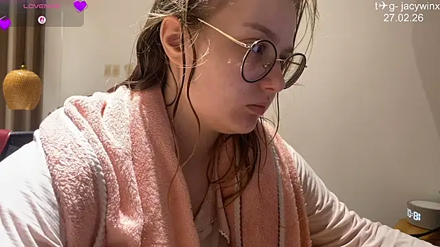 JacyWinslat online show from February 27, 2026, 11:10 am