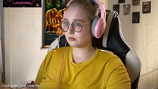 JacyWinslat online show from October 15, 2025, 12:46 pm