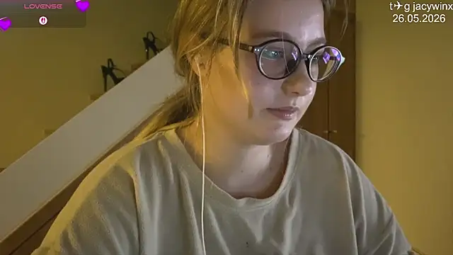 Snapshot of JacyWinslat chatting on May 26, 2026, 4:49 pm JacyWinslat online show from May 26, 2026, 4:49 pm