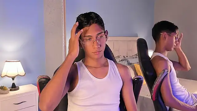 Nick Collins18 online show from October 16, 2025, 9:01 pm