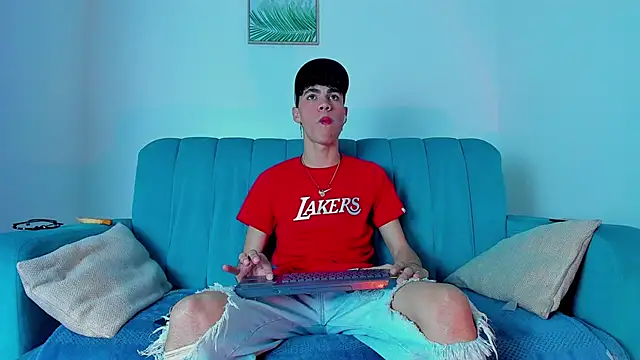 NeoRaptis online show from March 21, 2025, 8:18 pm