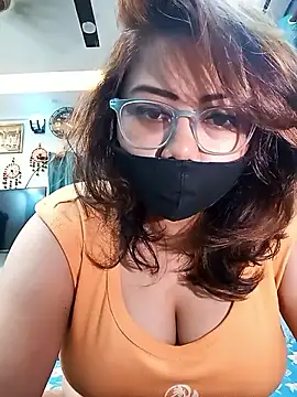 Cute-mona online show from October 4, 2025, 10:44 pm