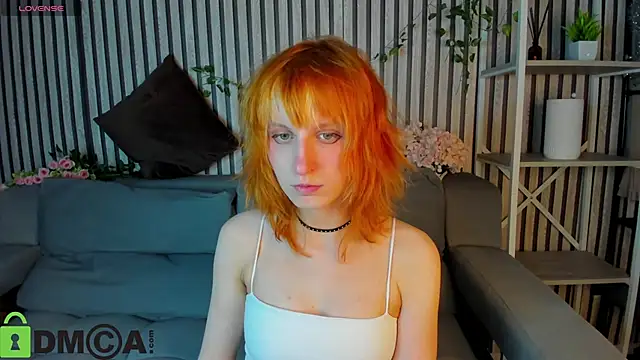 Snapshot of Little_Chips chatting on June 3, 2026, 5:28 pm Little Chips online show from June 3, 2026, 5:28 pm