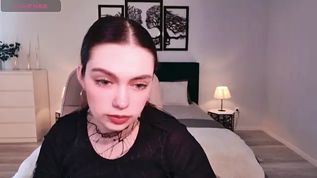 DaniellaLovely online show from March 12, 2026, 10:41 am