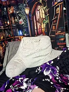 Cutebitchxh online show from June 4, 2026, 5:23 am